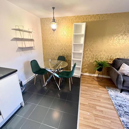2 Bedroom Apartment Near Olympic Park With Free Parking Londra Esterno foto