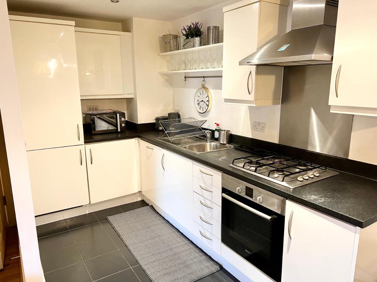 2 Bedroom Apartment Near Olympic Park With Free Parking Londra Esterno foto