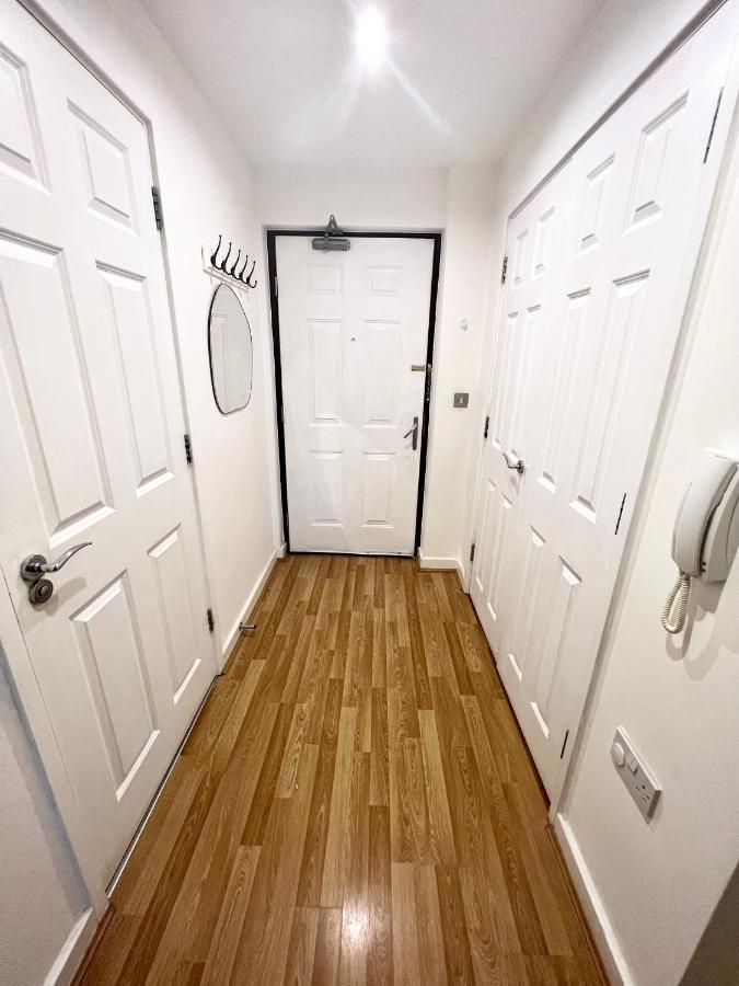 2 Bedroom Apartment Near Olympic Park With Free Parking Londra Esterno foto