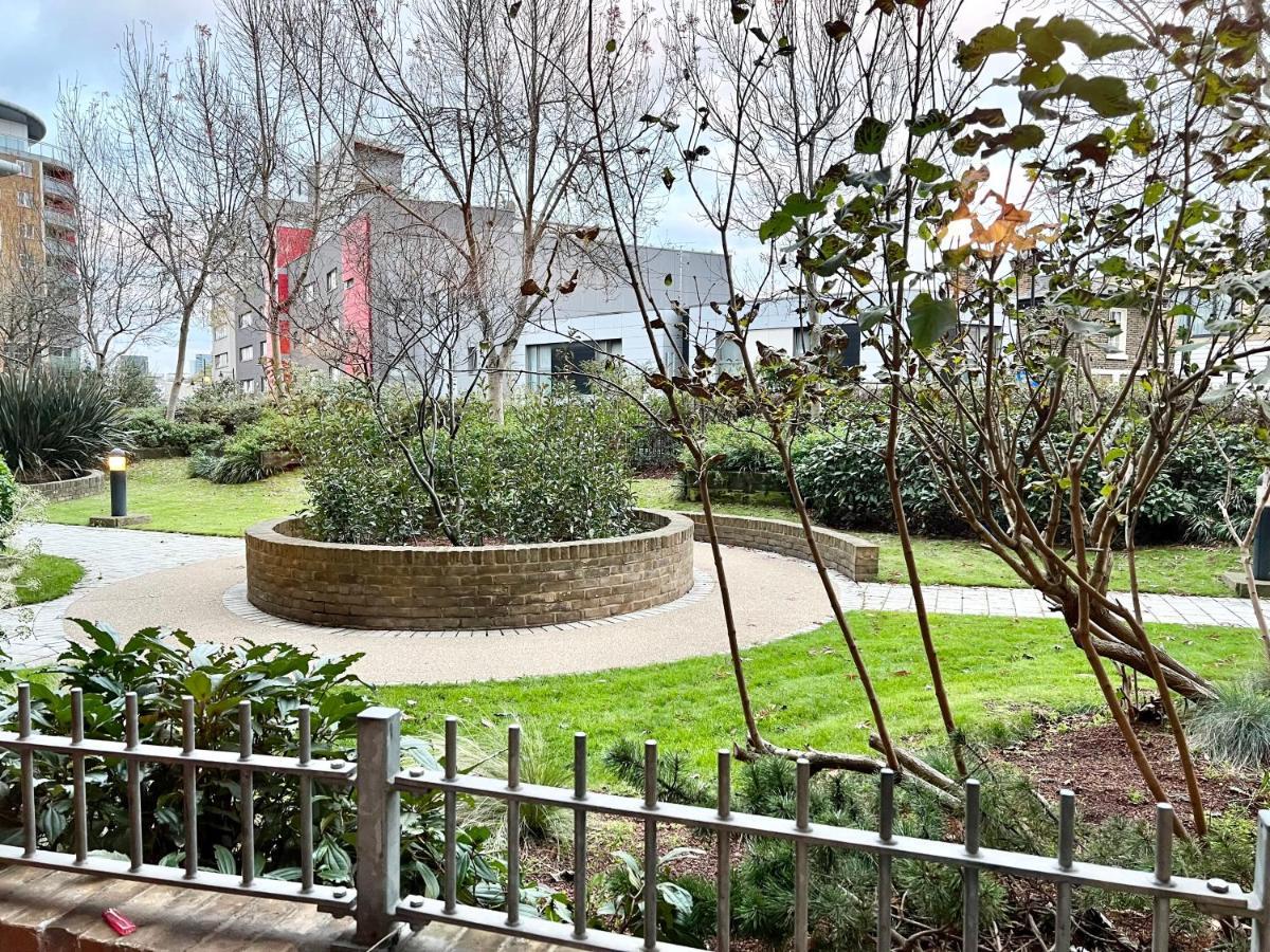 2 Bedroom Apartment Near Olympic Park With Free Parking Londra Esterno foto